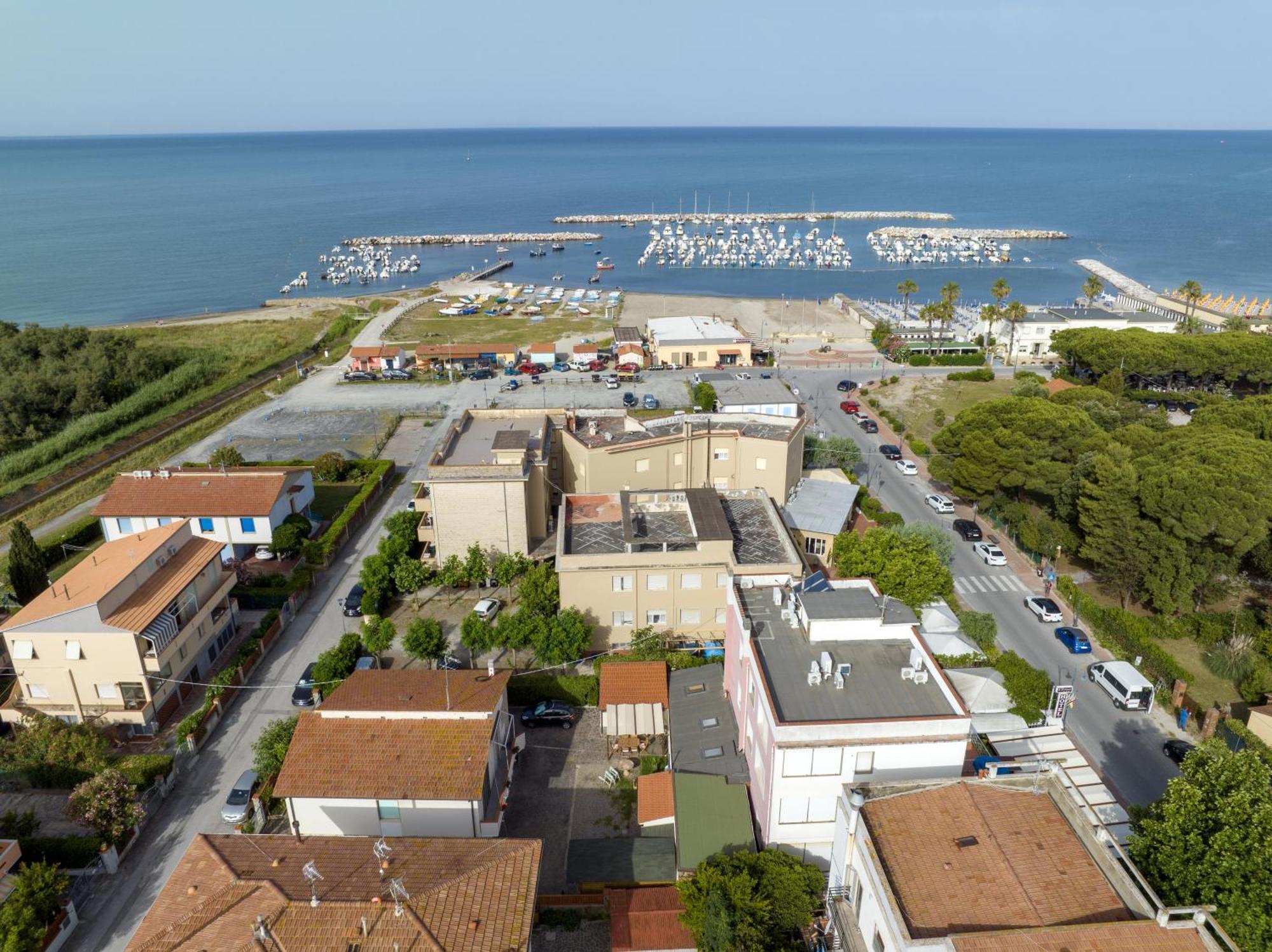 Hotel Quisisana Vada Dış mekan fotoğraf